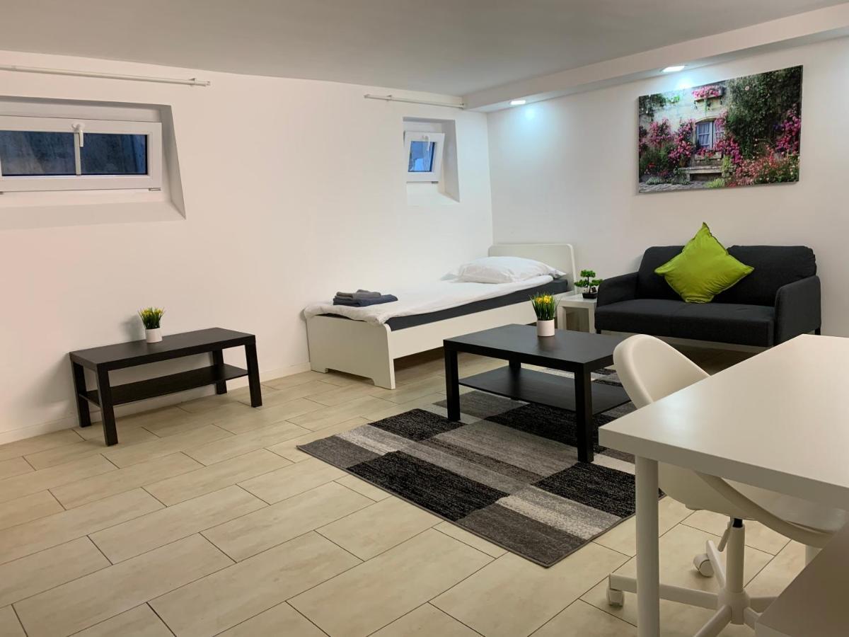 Cityapartment Platinum Mit Balkon Bzw,Terrasse Bielefeld Bagian luar foto