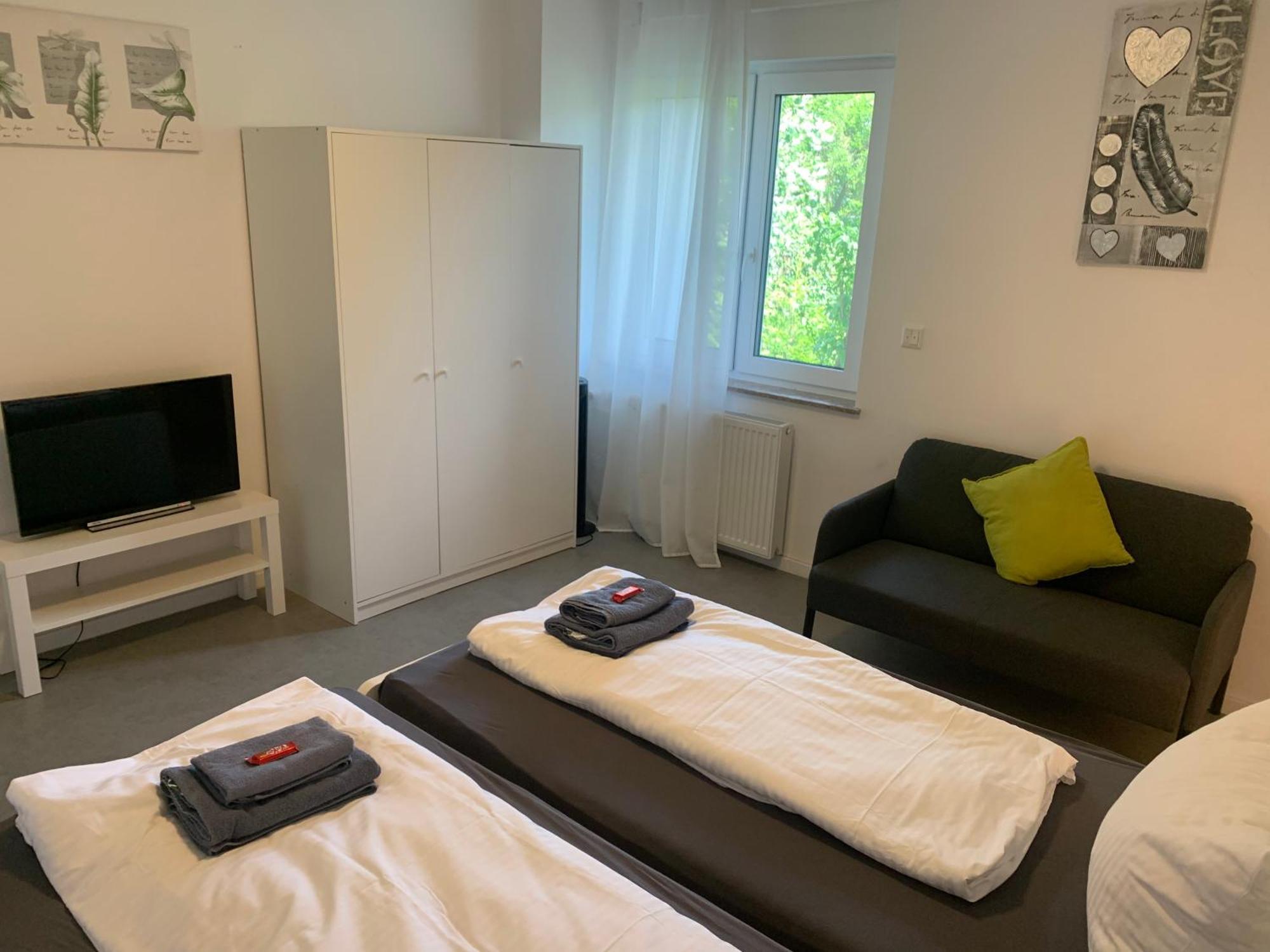 Cityapartment Platinum Mit Balkon Bzw,Terrasse Bielefeld Bagian luar foto
